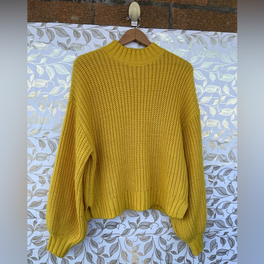 Cinq à Sept Yellow Balloon Sleeve Sweater M | Chunky Knit Mock Neck size medium